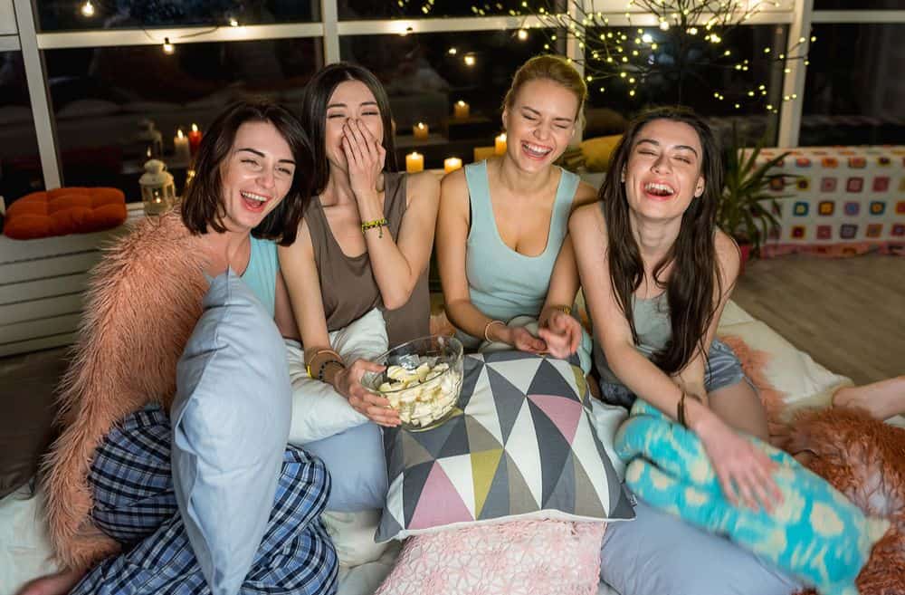 How to Plan the Perfect Girls’ Night In: Fun Ideas to Reconnect