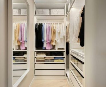 How to Build a Timeless Wardrobe That Never Goes Out of Style