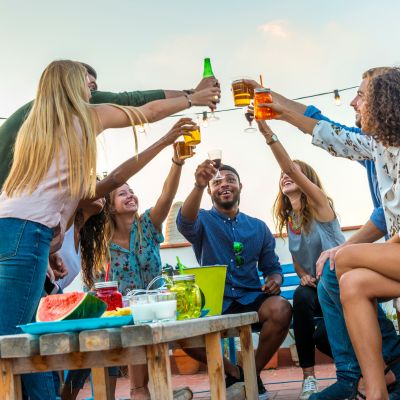 How to Maintain Friendships in Adult Life
