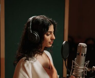 Underrated Female Artists You Should Listen To